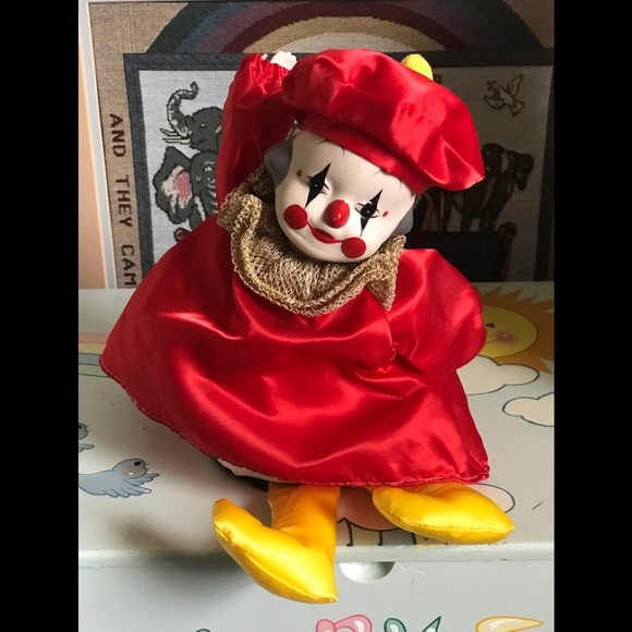 Rare Vintage Victorian Porcelain Moving Musical Clown - Picture 6 of 8